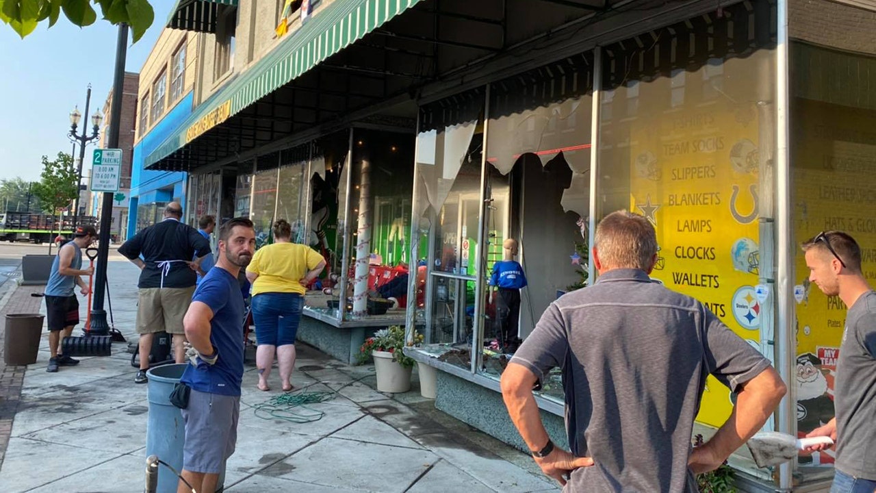 Volunteers needed to clean up after unrest in downtown Kenosha