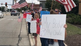 Protest forms in Brookfield, calls for end to Wisconsin mask mandate