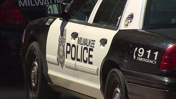 Milwaukee man shot during robbery near 44th and Congress