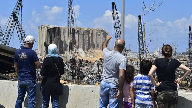 Lebanon questions security chief, minister quits over blast