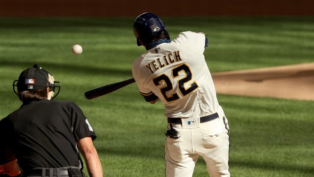 Reds sweep doubleheader against Brewers in return to play after protest