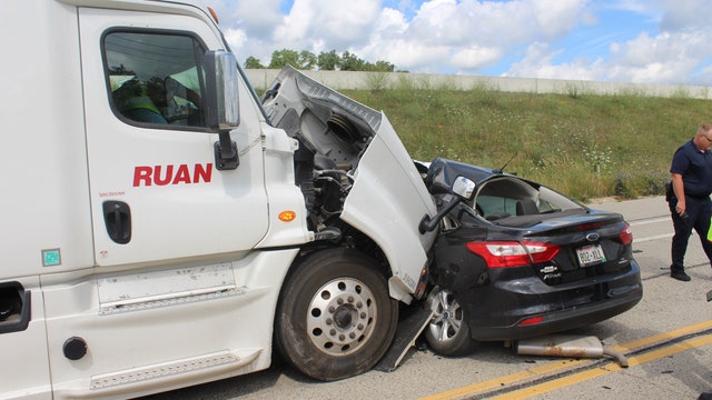 Police: 47-year-old woman killed in Racine County crash