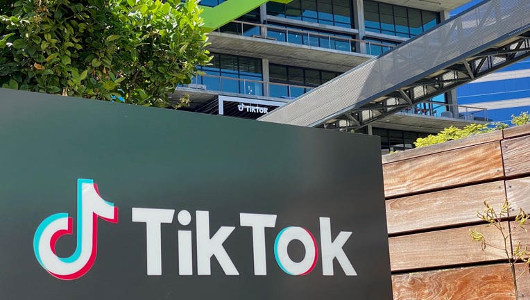 Judge To Hold Hearing Sunday On Planned TikTok US App Store Ban | FOX6 ...