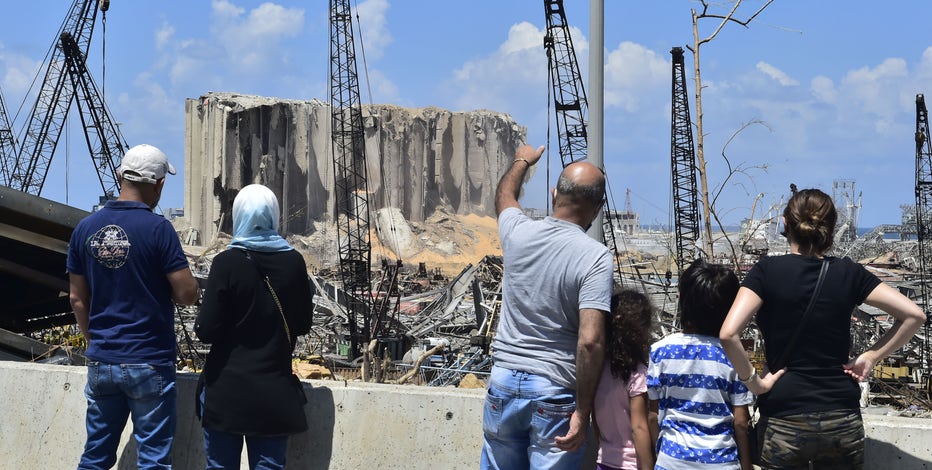 Lebanon questions security chief, minister quits over blast