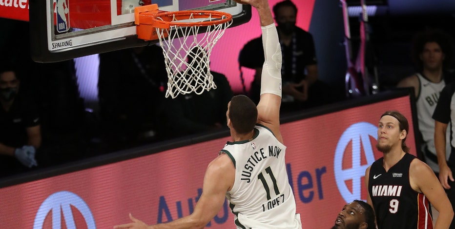 Bucks' Brook Lopez commits $25K to 'Blocks for Books'
