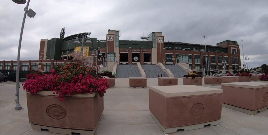 Packers fans, businesses gear up for season: 'We're back'