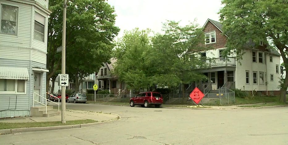 Police: 2 dead, 4 wounded following separate shooting incidents in Milwaukee, no arrests made