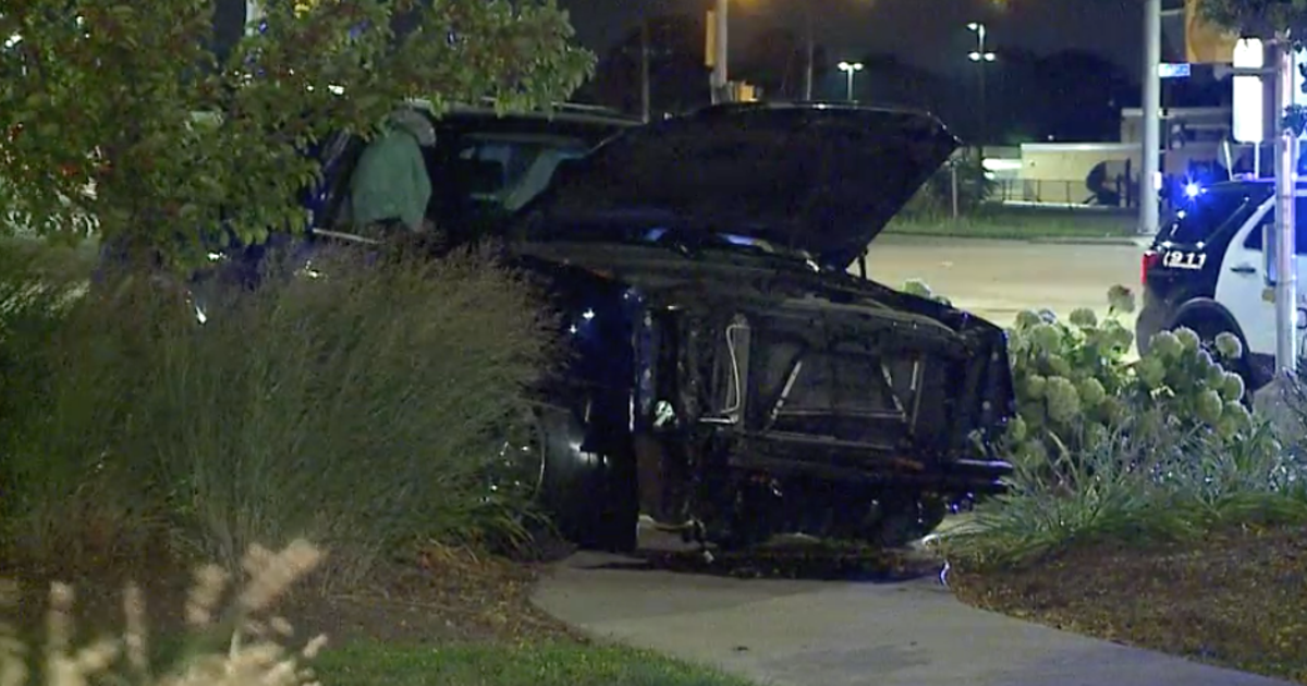 MPD: 2 injured in roll-over near 68th and Fond du Lac | FOX6 Milwaukee