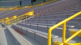 Lambeau Field attendance limited to team employees' families for rest of season