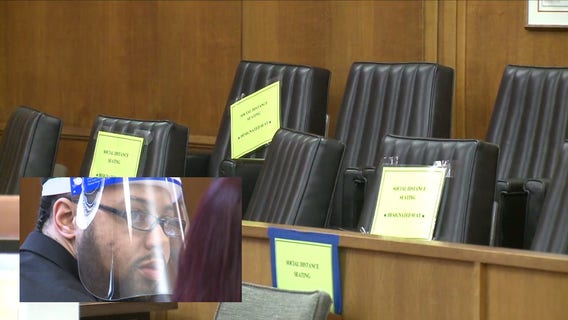 'Big problem:' Juror in officer death case comes in contact with COVID