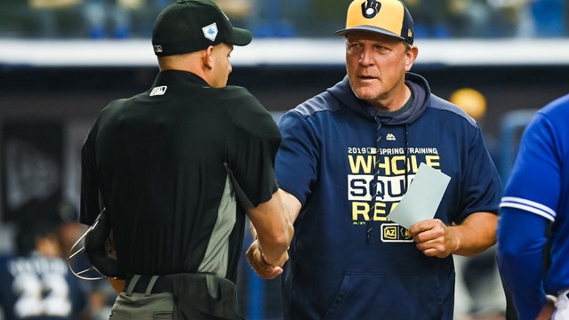 Brewers' bench coach Pat Murphy rejoins team after heart attack