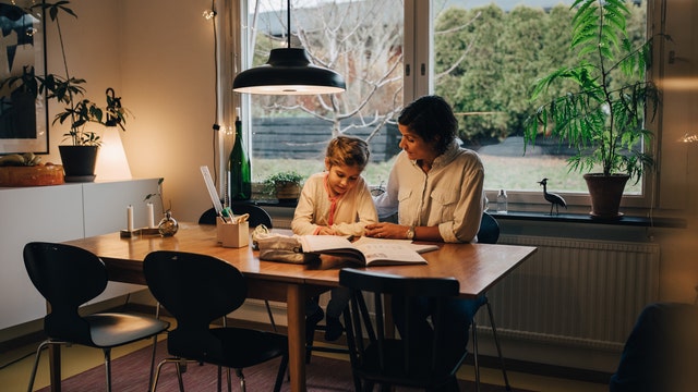 Child care crisis pushes US mothers out of the labor force