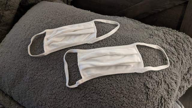 Wear a mask during sex, skip kissing, Canada's top doctor suggests