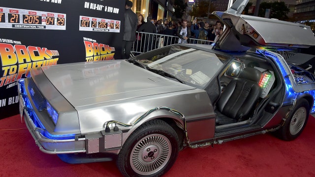 Paradox-free time travel theoretically possible, scientists say