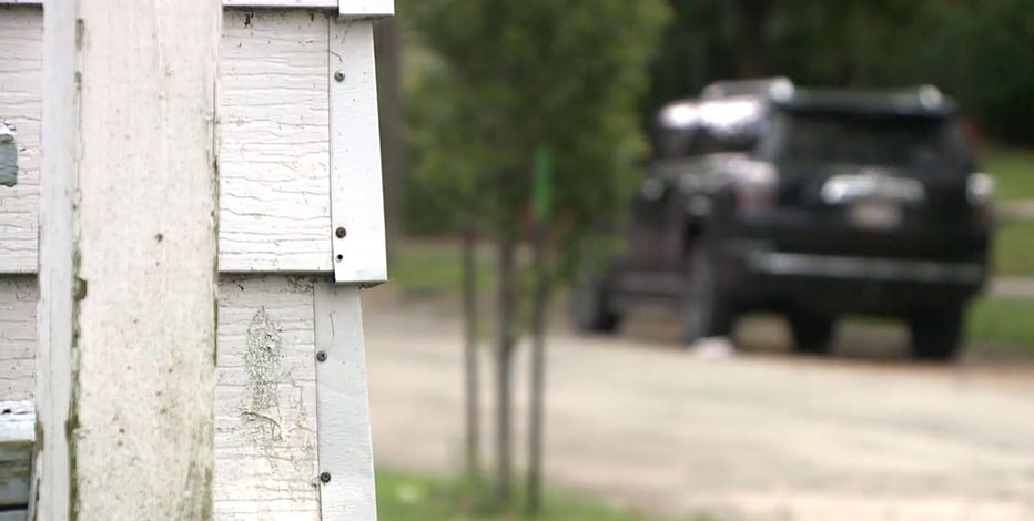 Thieves 'bum-rushed' Bay View home with residents inside