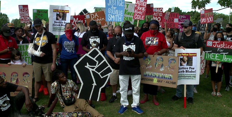 Milwaukee group protests for 100th day, demands police reform