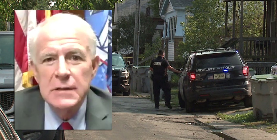 Milwaukee Mayor Tom Barrett's budget plan cuts 120 police officers