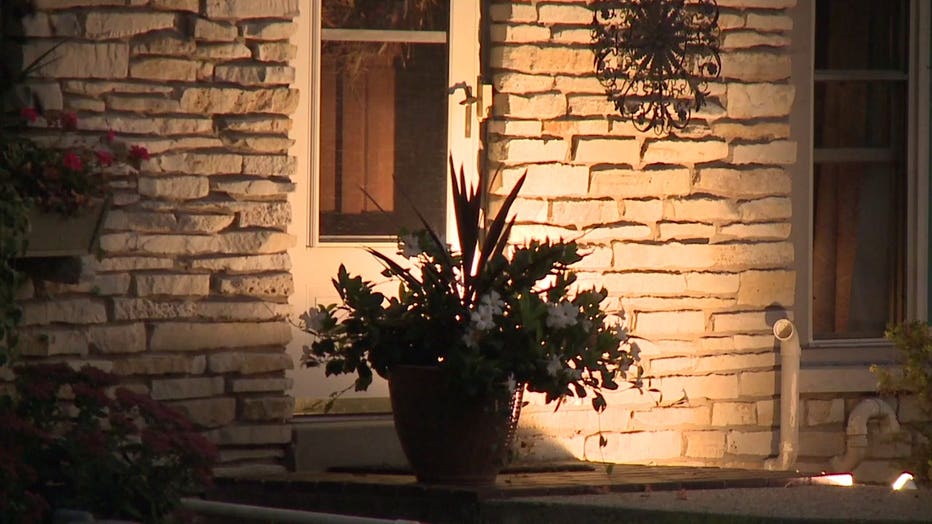 PORCH LIGHT ON IN NEW BERLIN