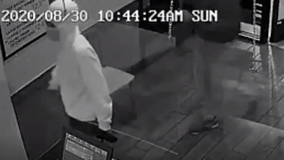 Pizza Hut employees chase robber out of store with pizza cutter