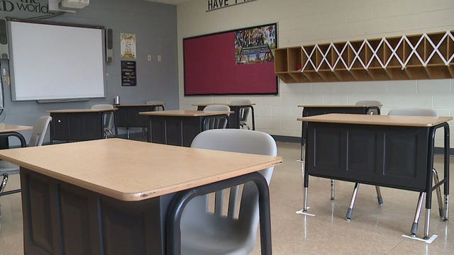 Milwaukee superintendent says 'students are actually learning' virtually