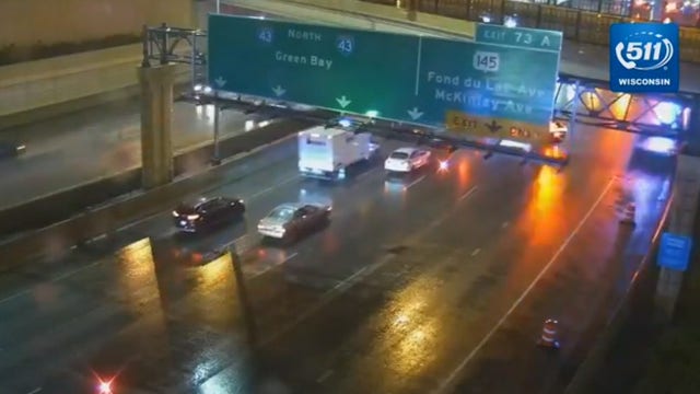 Multi-vehicle crash snarls traffic on I-43 near State Thursday morning