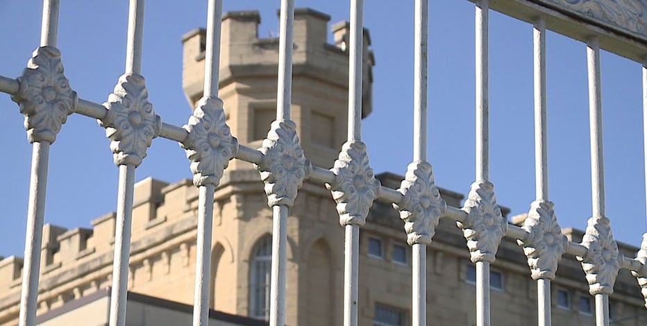 Memo: COVID-19 positive inmates no longer isolated at Waupun prison