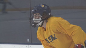 High school hockey player returns to ice after double hip surgery