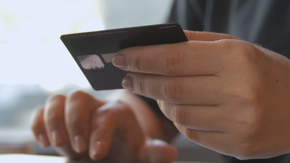 Online shoppers: 'Use a credit card' for best scam protection