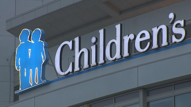 Children's Wisconsin staff gets 1st wave of COVID vaccine