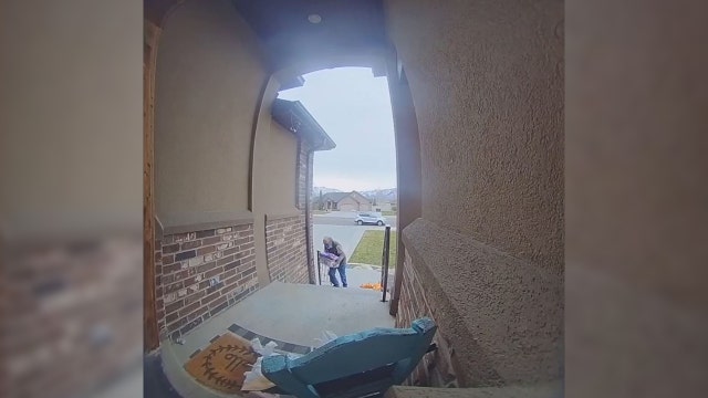 Veteran who took delivery job for money to fix roof helped by woman who saw him struggling