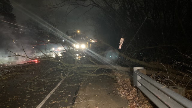Severe weather knocks out power, damages property in SE Wisconsin
