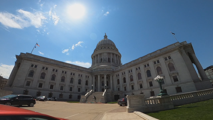 State senator's daughter married at Capitol closed due to COVID-19 - Vimarsana News