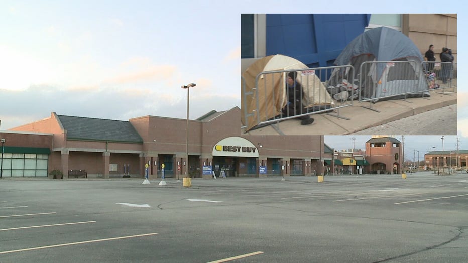 So Many Shoppers, So Much Unused Parking