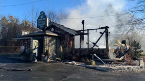 Fire destroys Pewaukee landmark, Michael's House of Prime