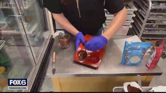 Learn how to make hot chocolate bombs