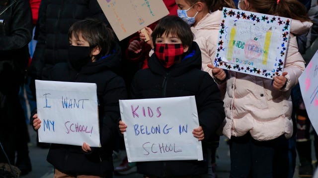 U.S. students falling behind in math during pandemic, study shows