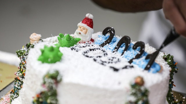 New US dietary guidelines: No candy, cake for kids under 2