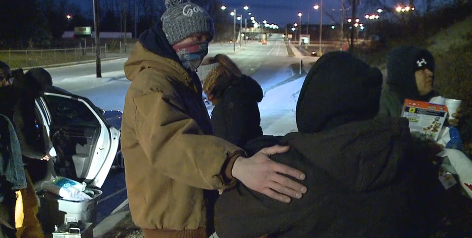 Milwaukee group spends Christmas giving to homeless