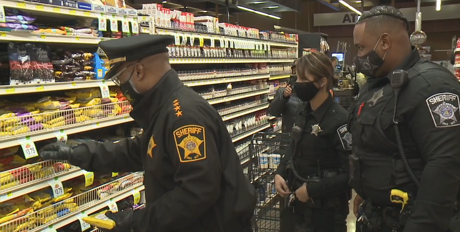 MCSO goes holiday meal shopping for in-need families