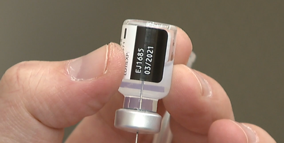 Dentists could administer COVID-19 vaccine under bill being considered