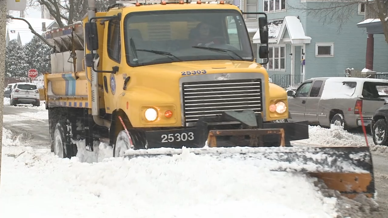Milwaukee snow emergency concluded; snow, ice cleanup continues