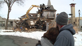 After devastating fire, what's left of 'the cheel' demolished