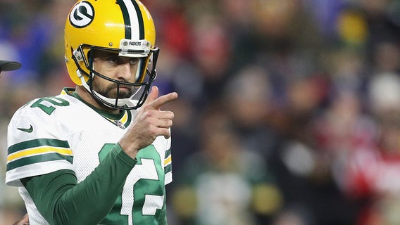 'That was me:' Aaron Rodgers spotted riding in back of pickup