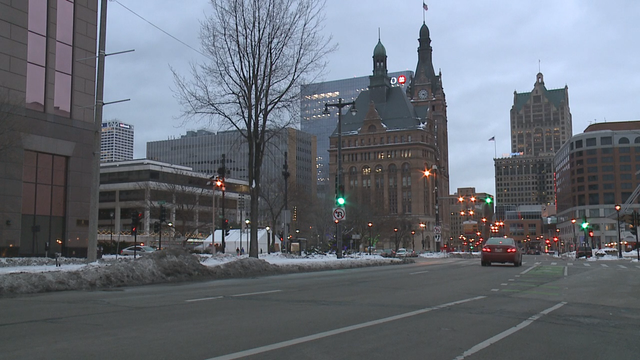 New coronavirus variant raises concerns in Milwaukee