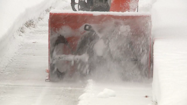 Snowblower thefts in Racine; stolen from unsecured garages: police