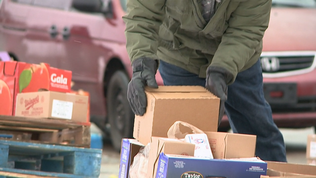 Milwaukeeans share in a day of service to honor Dr. King's legacy