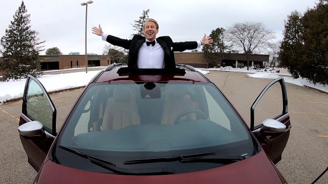 Get an update on Carl's new minivan search