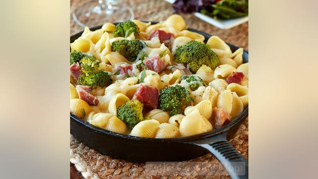 Make dinner in a flash! The Cooking Mom shares one-skillet recipe