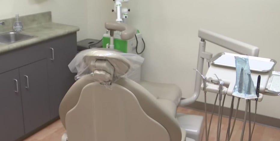 Wisconsin dentists could administer COVID-19 vaccine under bill