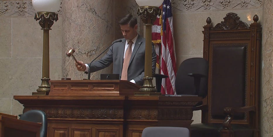 GOP leaders gavel in, adjourn unemployment session